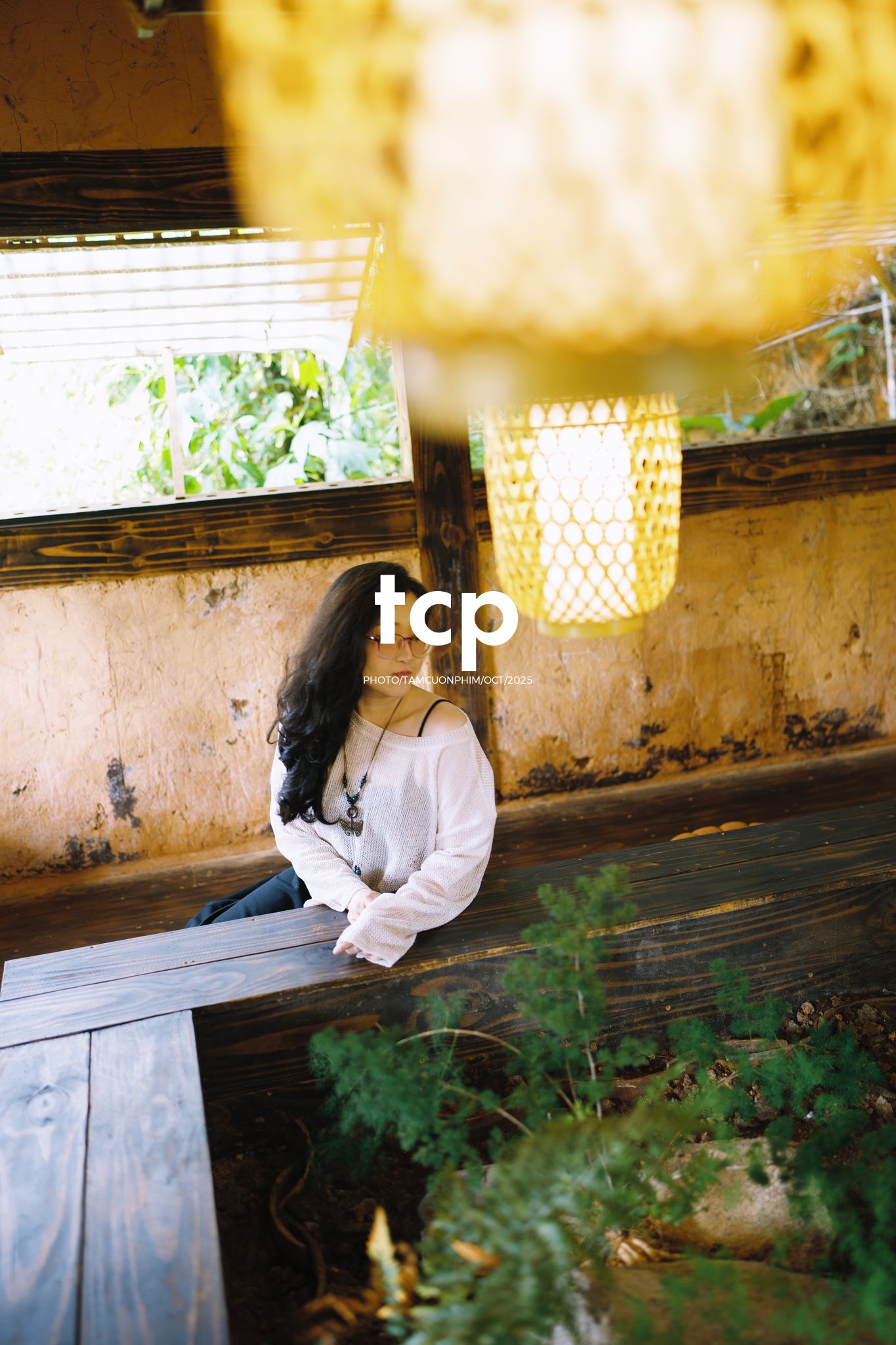 Tám Cuộn Phim - Chẳng phải chuyến đi nào cũng chỉ cần một chút bình yên thôi sao?