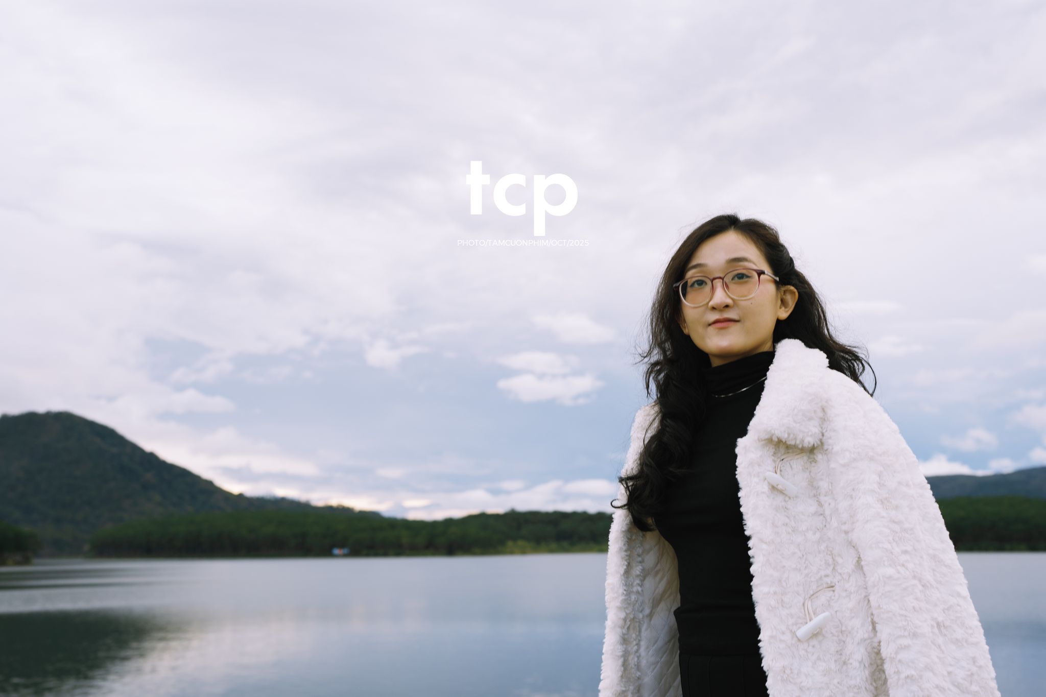 Tám Cuộn Phim - Chẳng phải chuyến đi nào cũng chỉ cần một chút bình yên thôi sao?