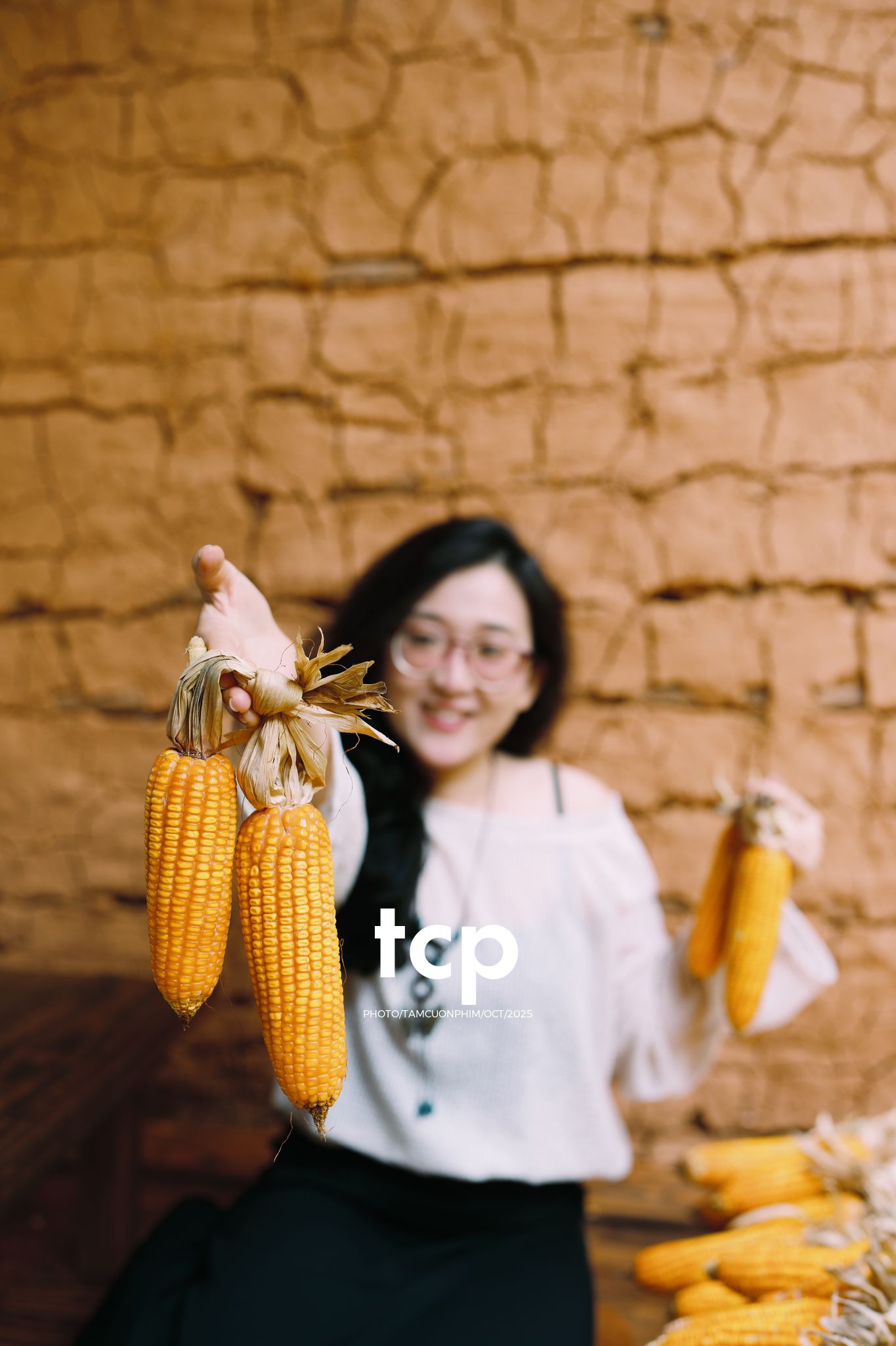 Tám Cuộn Phim - Chẳng phải chuyến đi nào cũng chỉ cần một chút bình yên thôi sao?