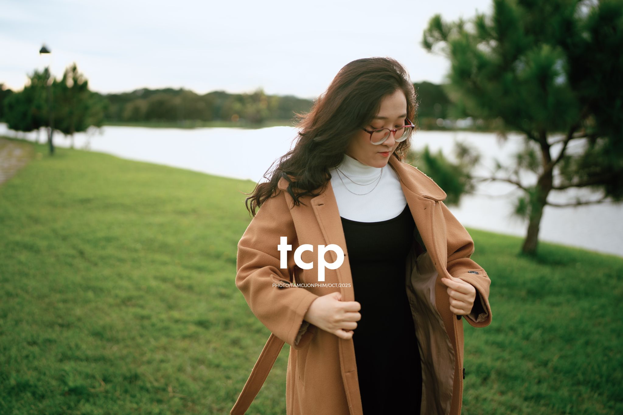 Tám Cuộn Phim - Chẳng phải chuyến đi nào cũng chỉ cần một chút bình yên thôi sao?