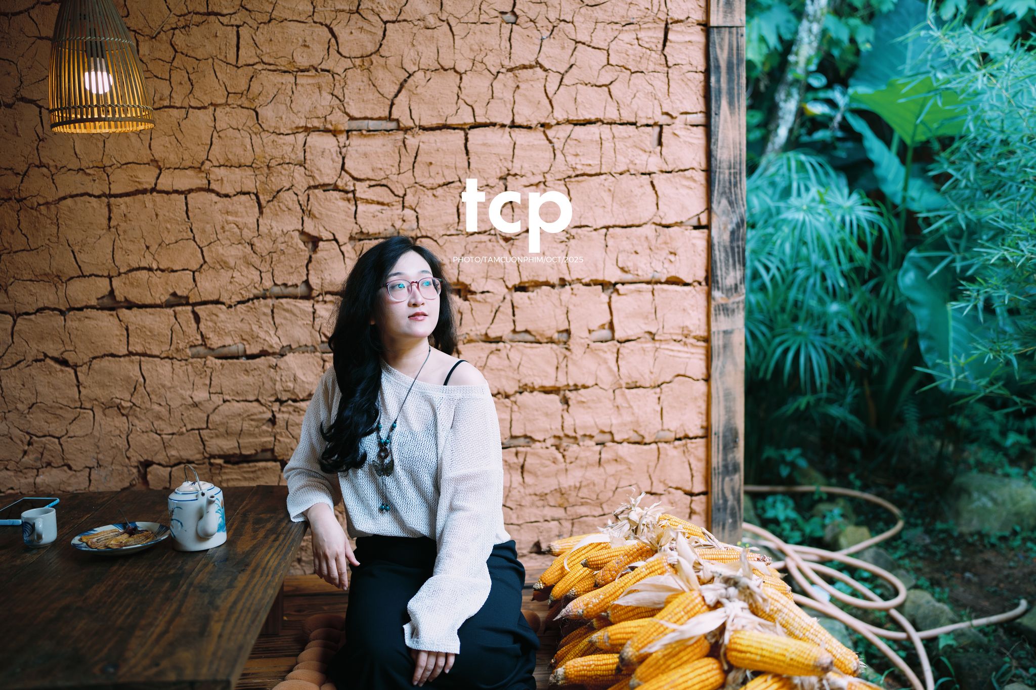 Tám Cuộn Phim - Chẳng phải chuyến đi nào cũng chỉ cần một chút bình yên thôi sao?