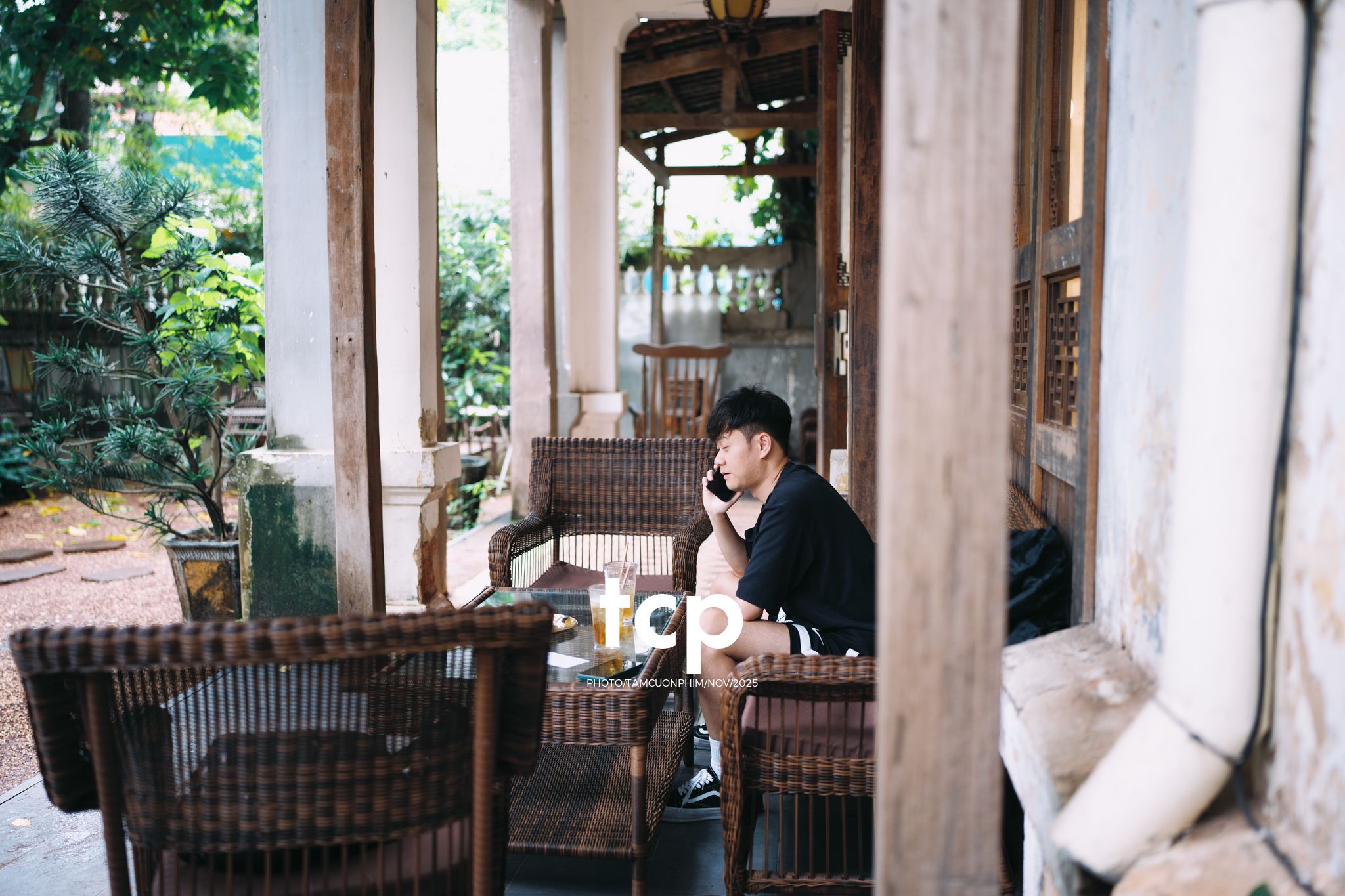 Tám Cuộn Phim - Hành trình khám phá đầy cảm hứng