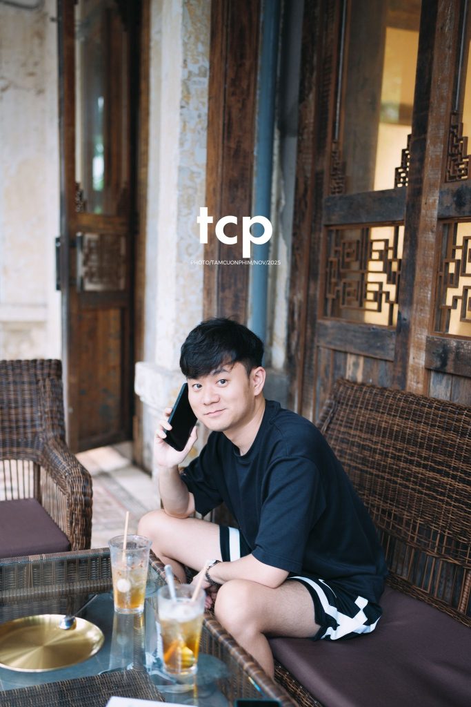 Tám Cuộn Phim - Hành trình khám phá đầy cảm hứng