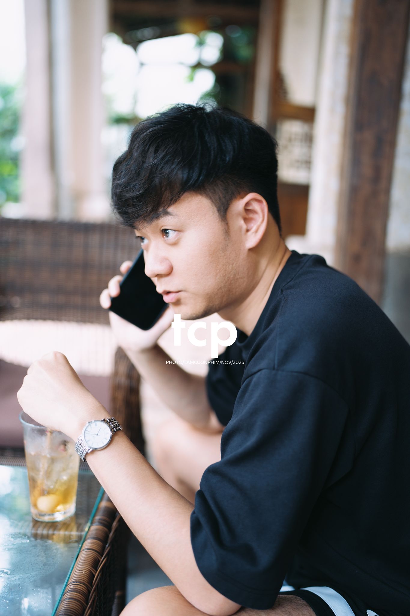 Tám Cuộn Phim - Hành trình khám phá đầy cảm hứng