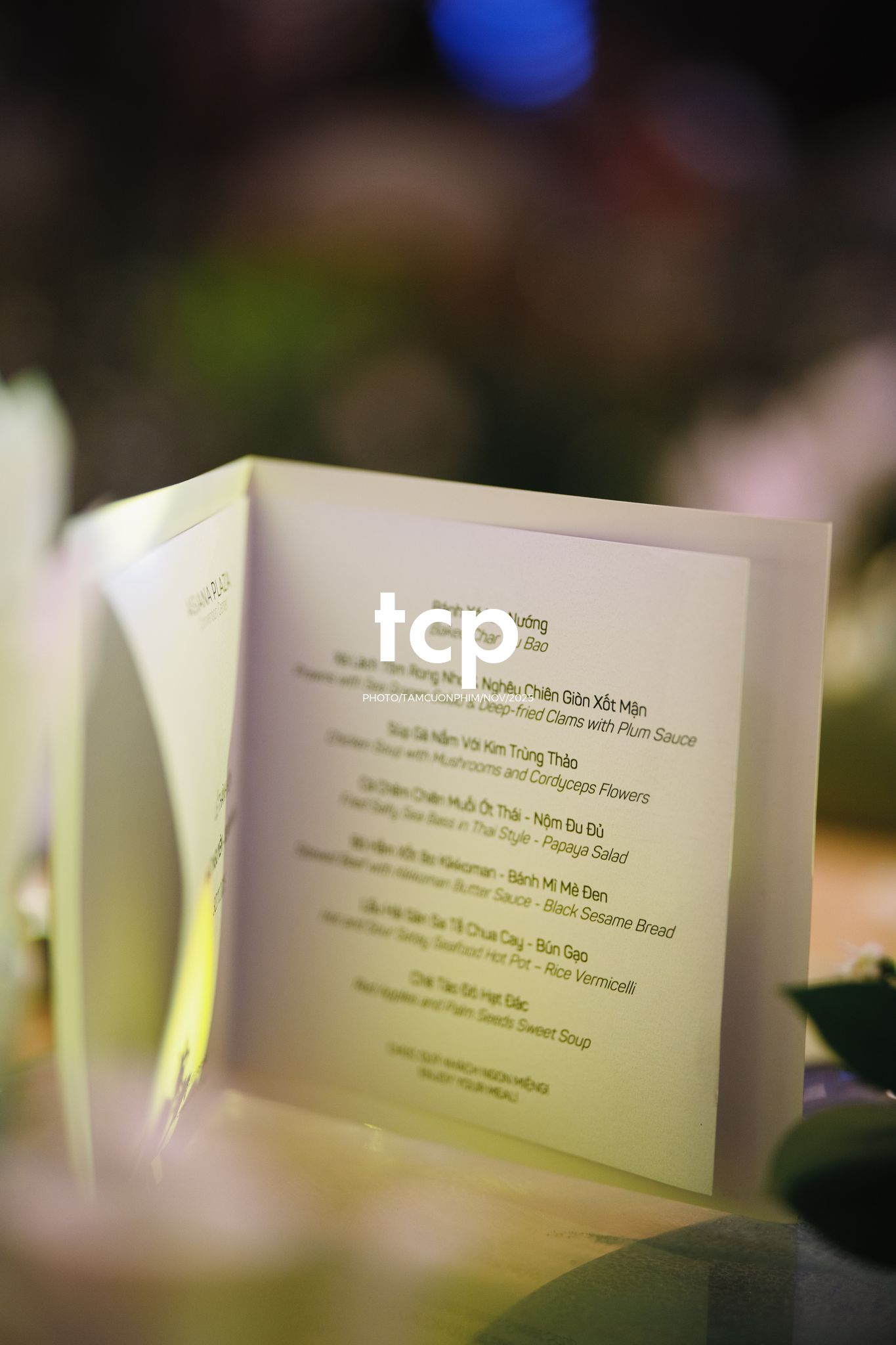 Tám Cuộn Phim - Hơi ấm ngày chung đôi