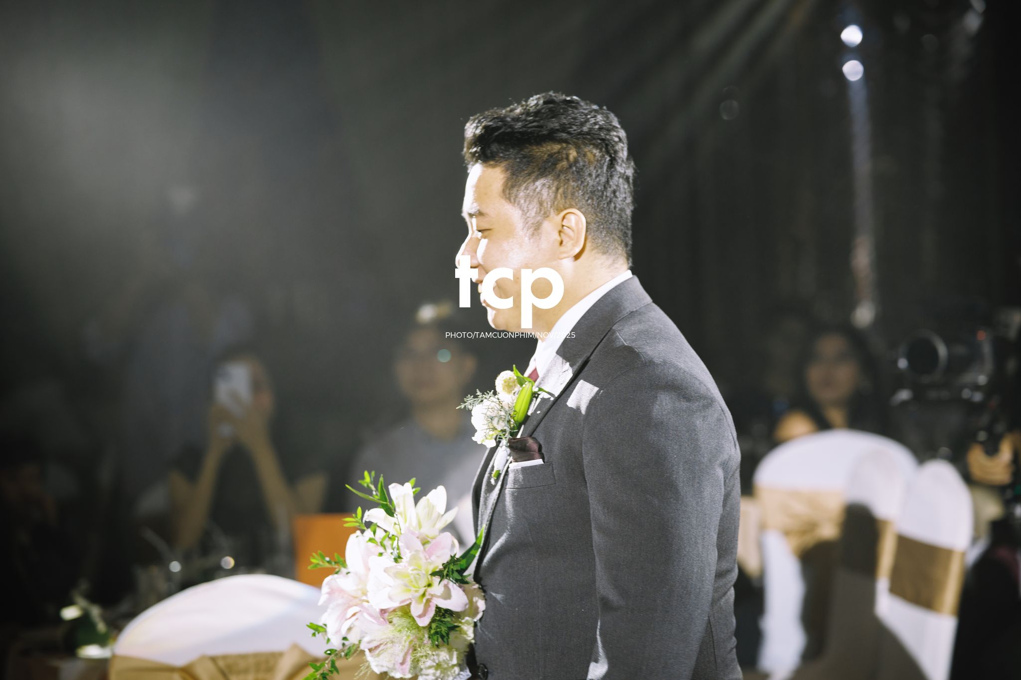 Tám Cuộn Phim - Hơi ấm ngày chung đôi