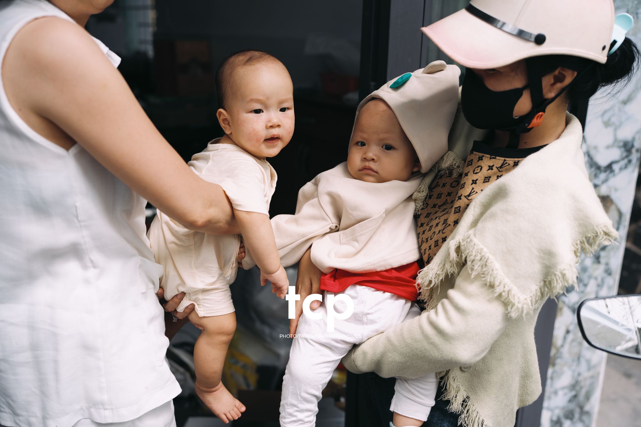 Tám Cuộn Phim - Những thước phim đời thường chân thực