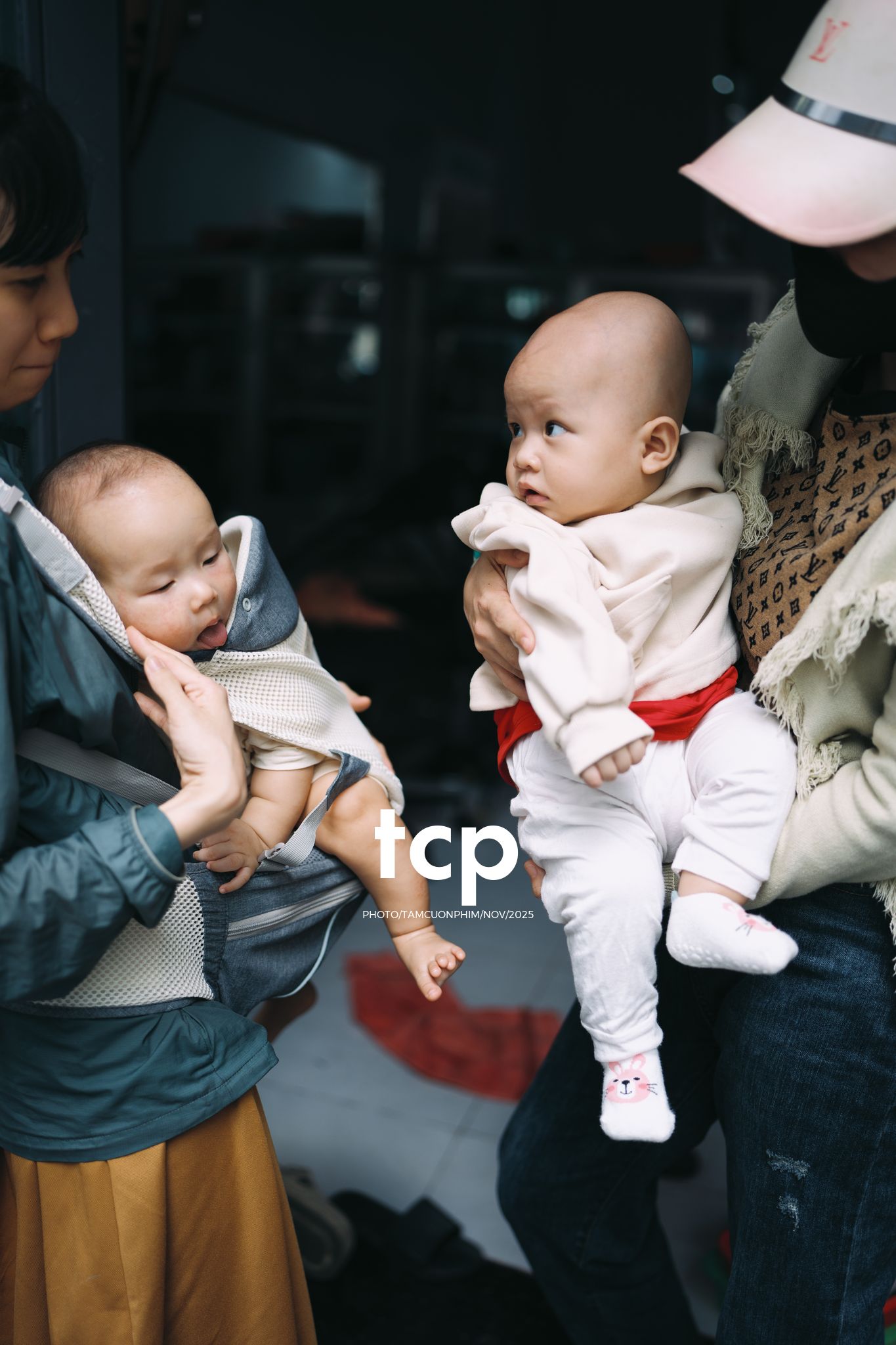 Tám Cuộn Phim - Những thước phim đời thường chân thực