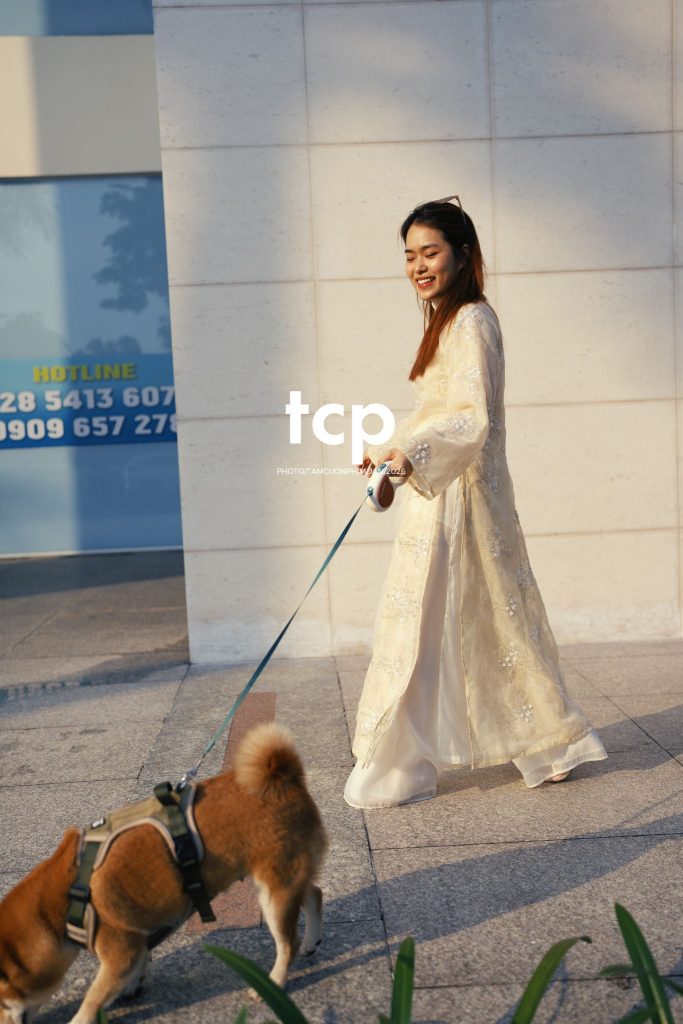 Tám Cuộn Phim - Nét duyên dáng trong buổi chiều dạo phố cùng người bạn nhỏ