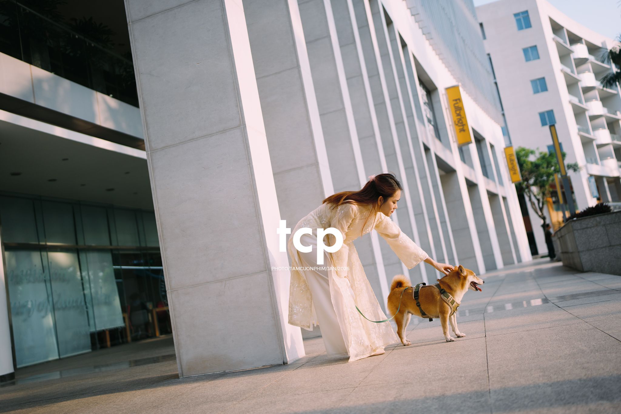 Tám Cuộn Phim - Nét duyên dáng trong buổi chiều dạo phố cùng người bạn nhỏ