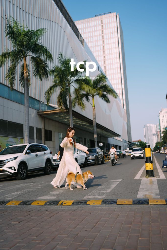 Tám Cuộn Phim - Nét duyên dáng trong buổi chiều dạo phố cùng người bạn nhỏ