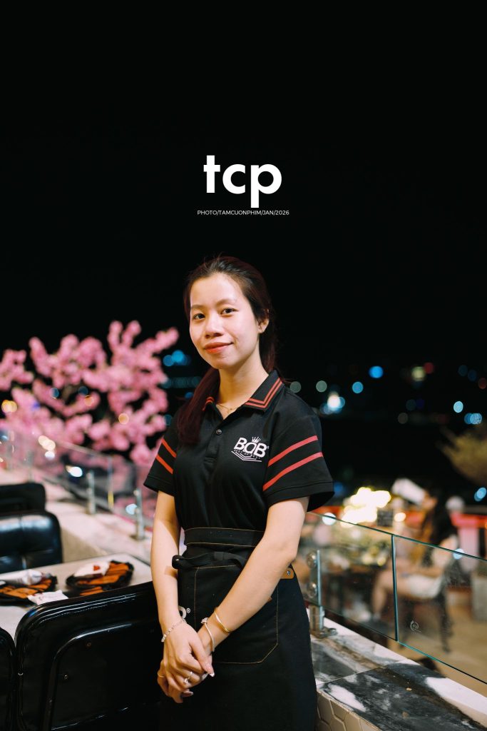 Tám Cuộn Phim - Chiếc view triệu đô cùng hội bạn "tâm đầu ý hợp"