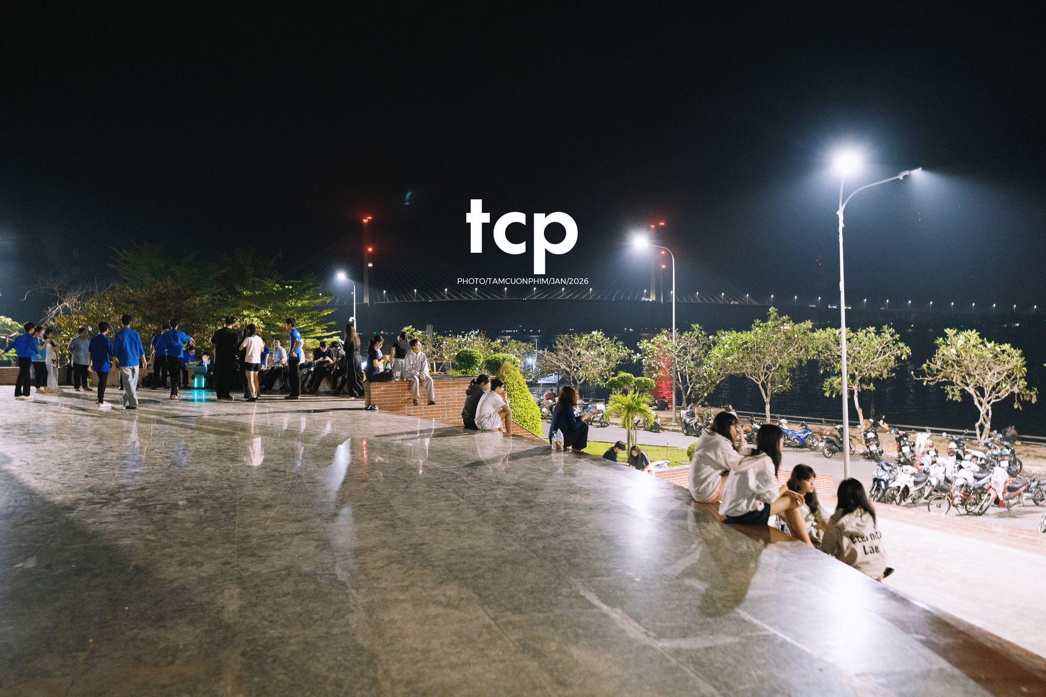 Tám Cuộn Phim - Nhịp sống ven sông đêm Cao Lãnh