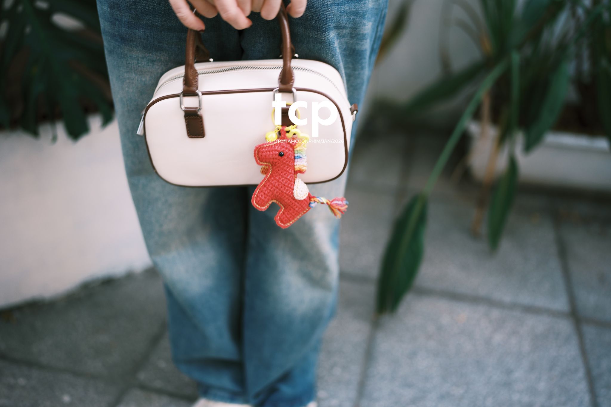 Tám Cuộn Phim - Những món phụ kiện len đan đầy màu sắc