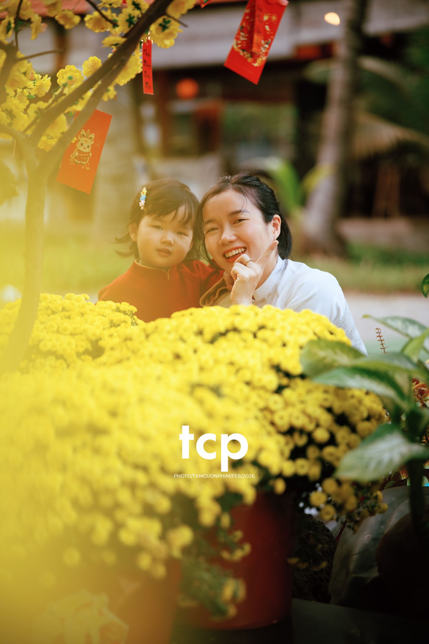 Tám Cuộn Phim - Khi tiểu công chúa là "đạo diễn" còn mẹ là "fan cứng"