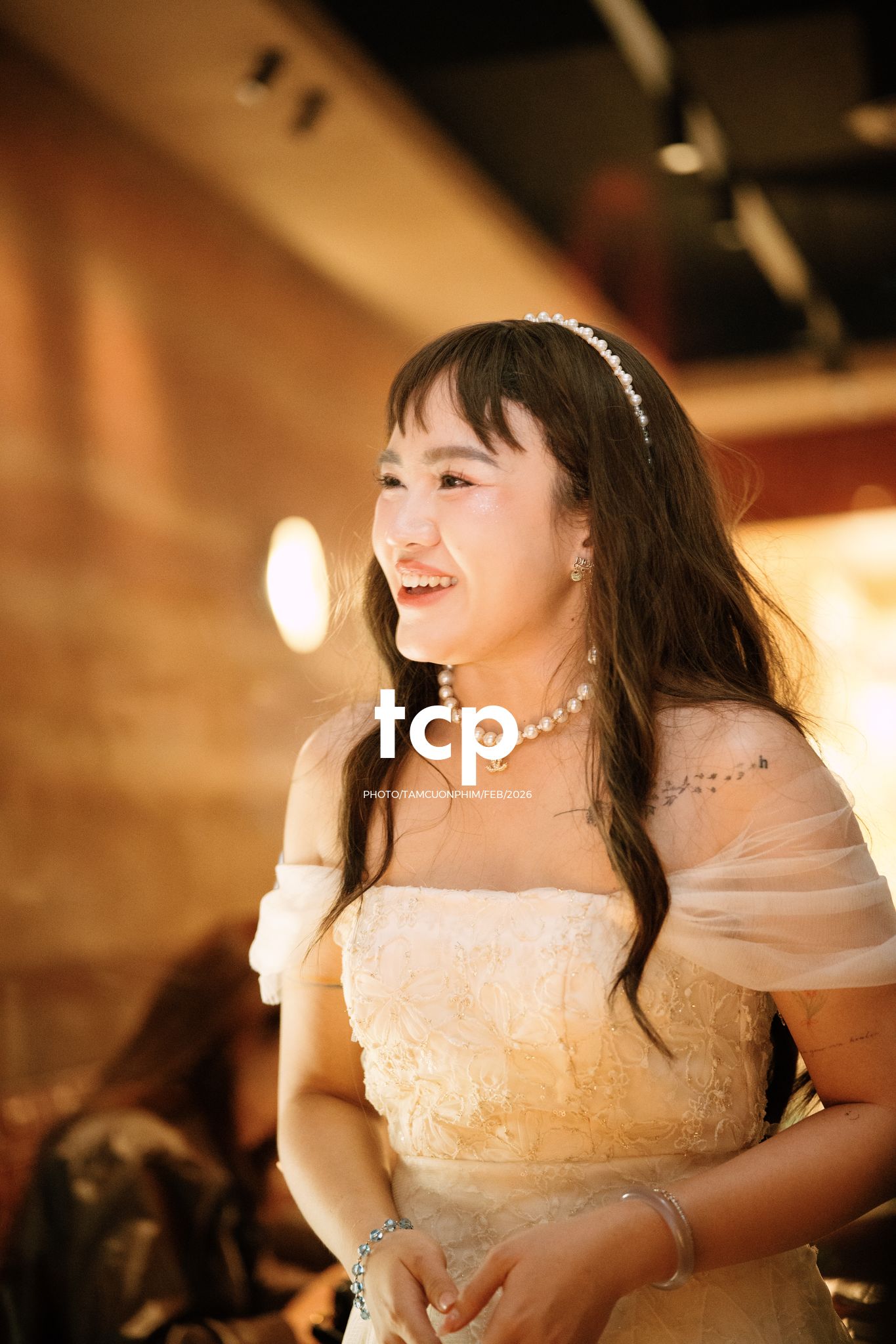 Tám Cuộn Phim - Chiếc micro được chuyền tay và lời chúc cuối năm