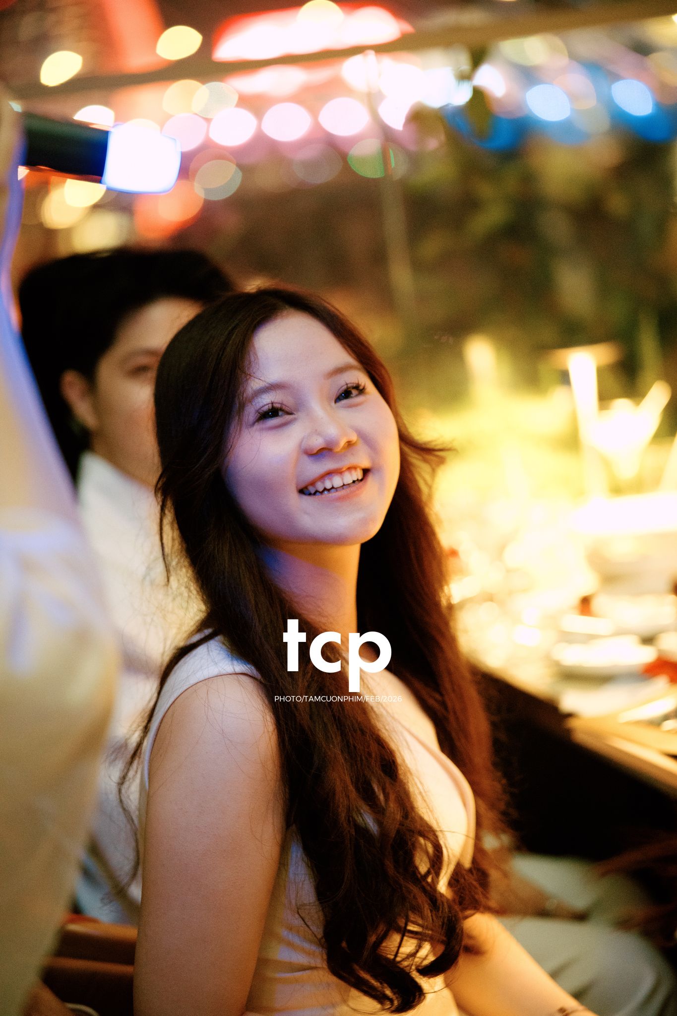 Tám Cuộn Phim - Chiếc micro được chuyền tay và lời chúc cuối năm