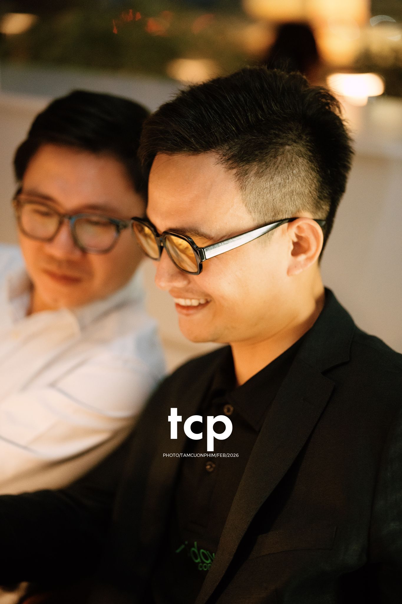 Tám Cuộn Phim - Chiếc micro được chuyền tay và lời chúc cuối năm