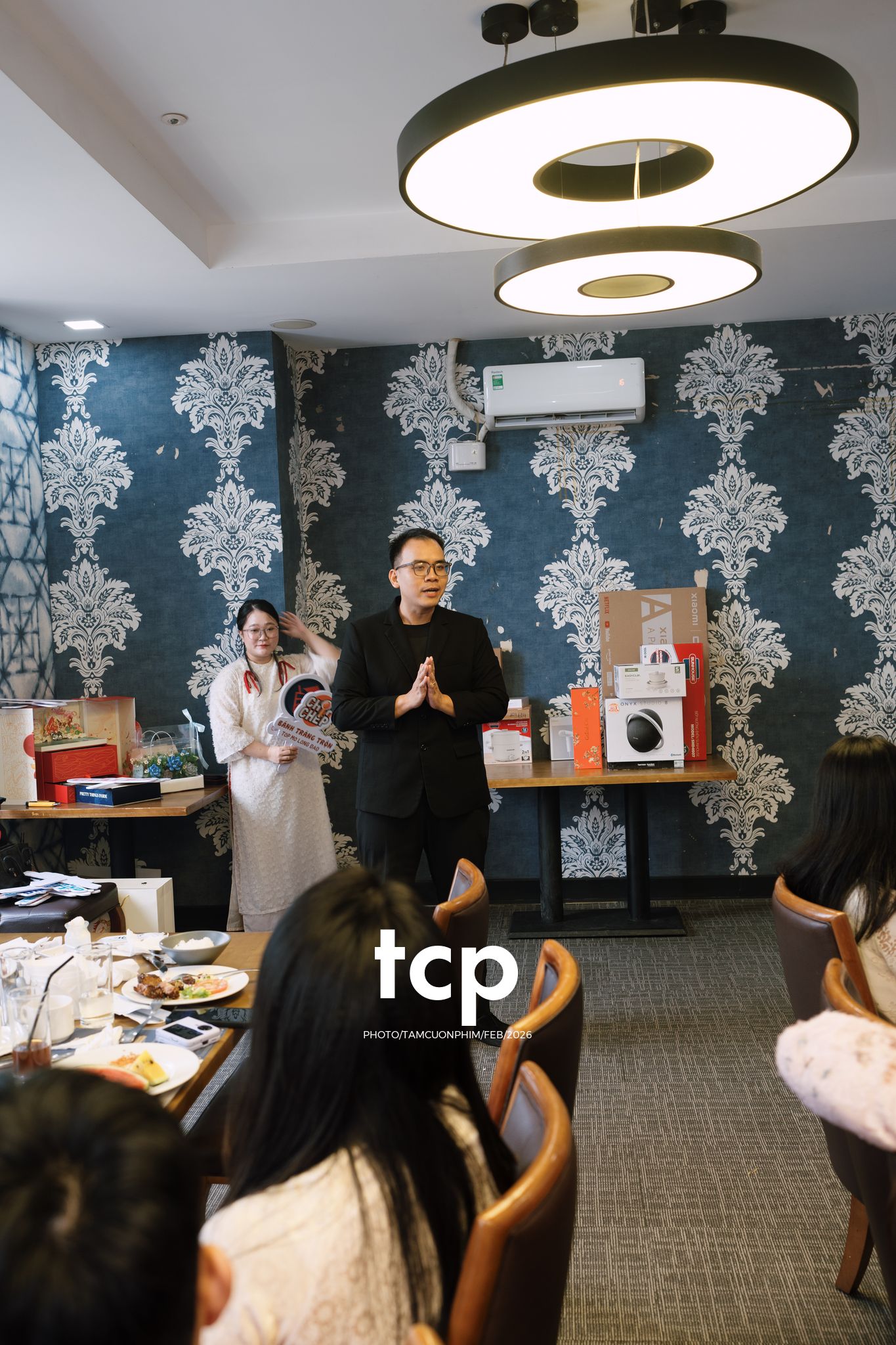 Tám Cuộn Phim - Giật ngay giải nhất trước khi cạn ly