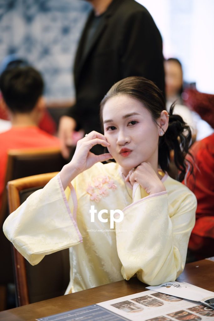 Tám Cuộn Phim - Giật ngay giải nhất trước khi cạn ly