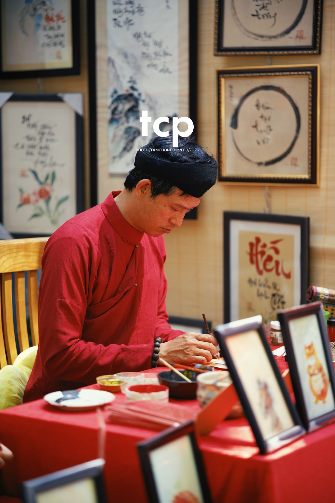 Tám Cuộn Phim - Gói trọn những dư vị ngọt ngào của ngày đầu năm