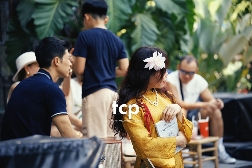 Tám Cuộn Phim - Gói trọn những dư vị ngọt ngào của ngày đầu năm