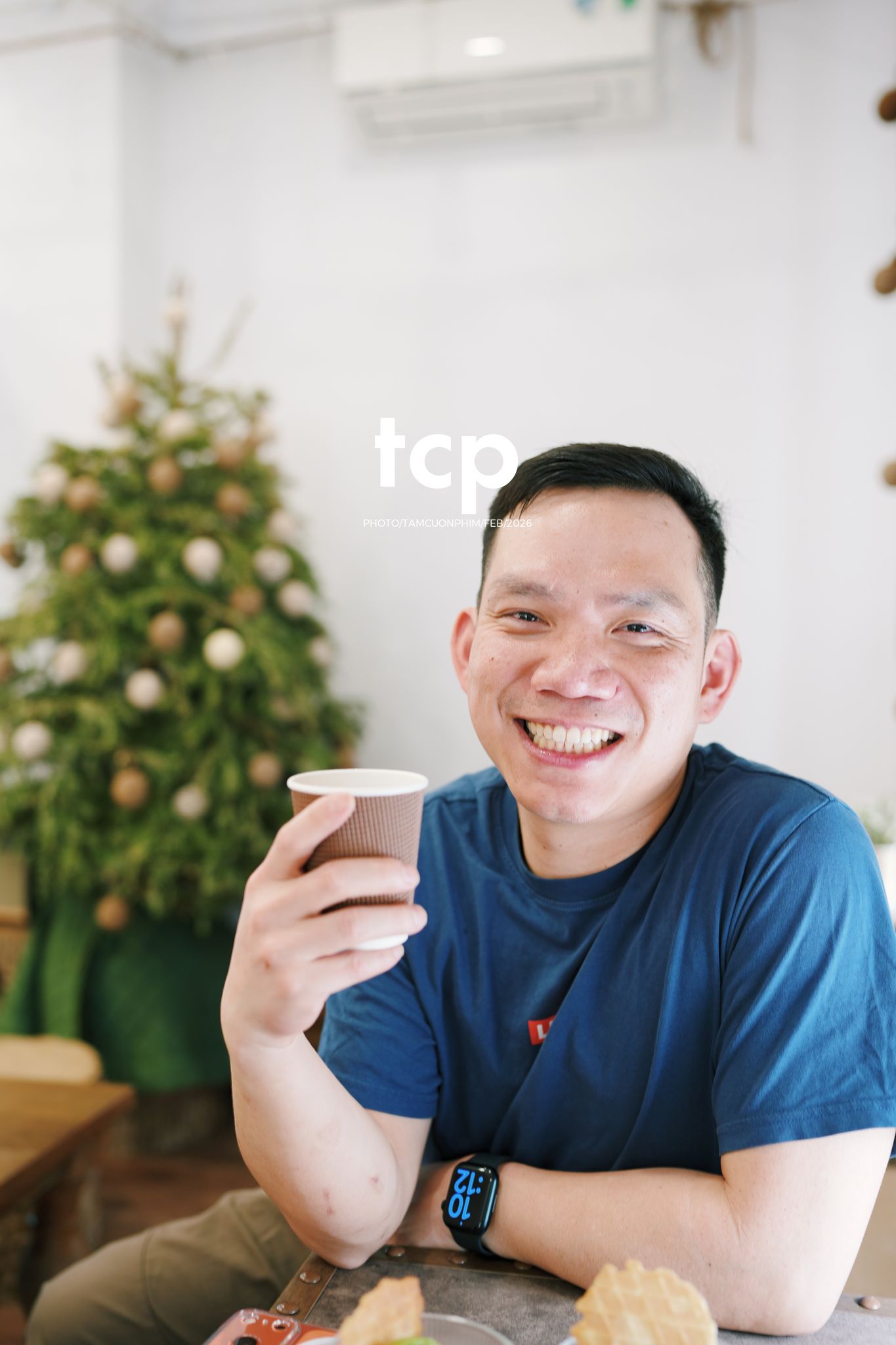 Tám Cuộn Phim - Gói trọn những dư vị ngọt ngào của ngày đầu năm