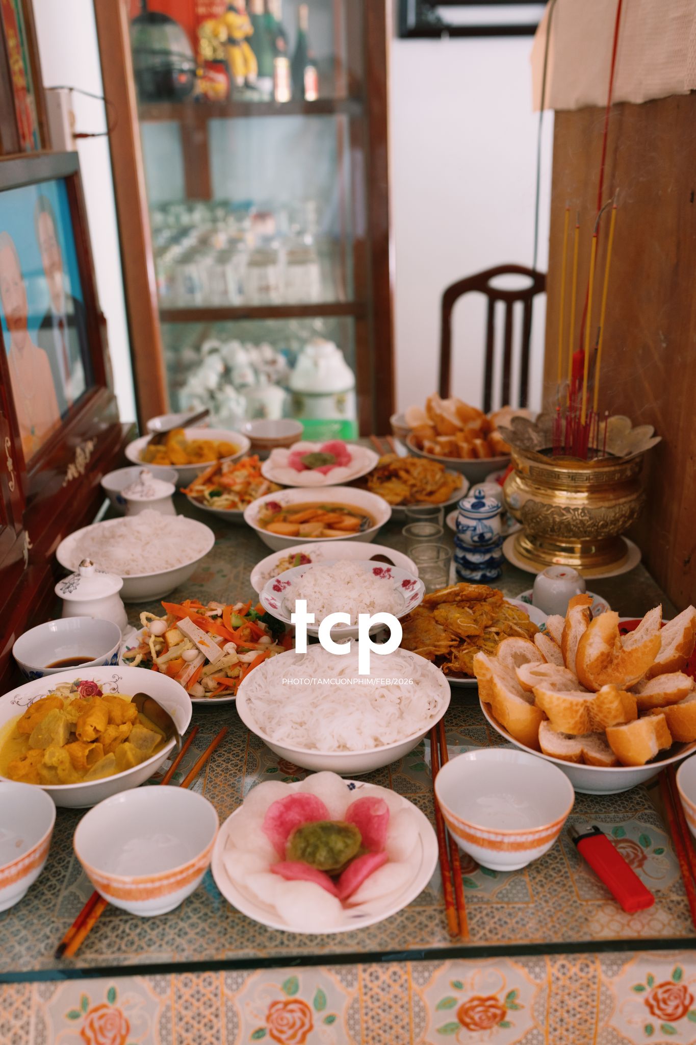 Tám Cuộn Phim - Khi "boss" cũng biết tạo dáng đón xuân về!