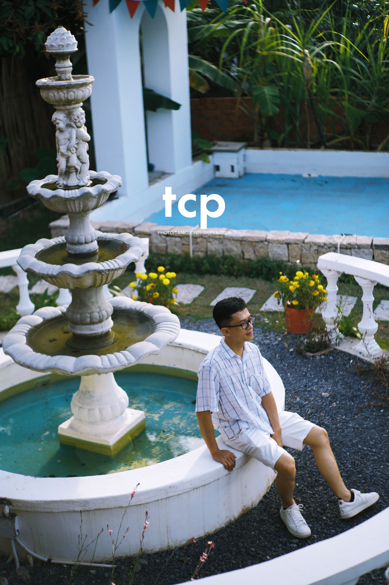 Tám Cuộn Phim - Nắng chiều và những khoảng lặng