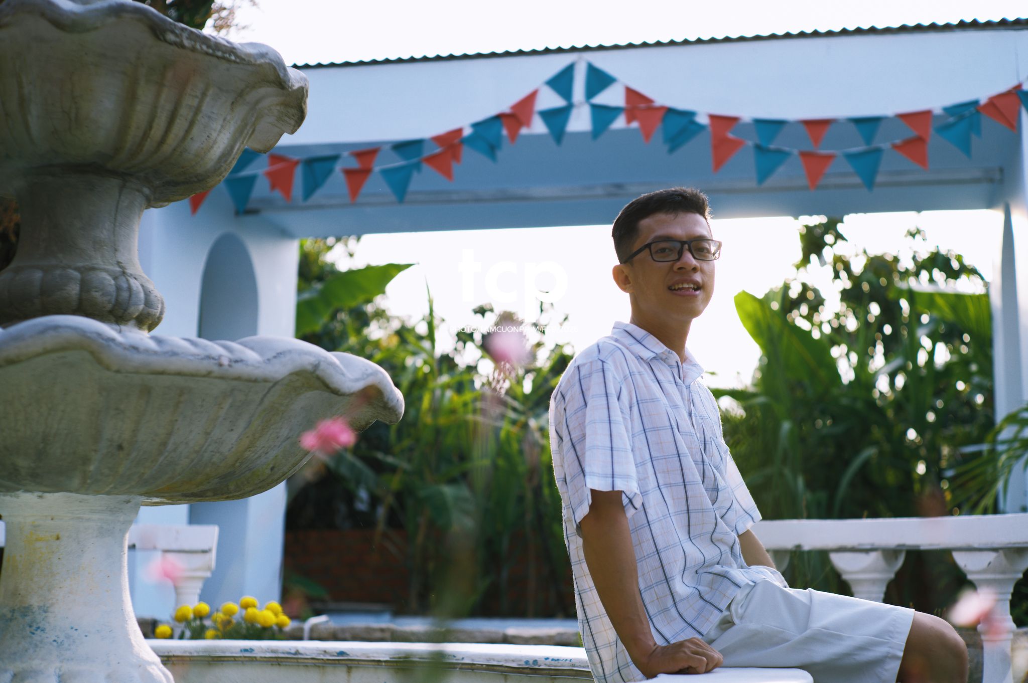 Tám Cuộn Phim - Nắng chiều và những khoảng lặng