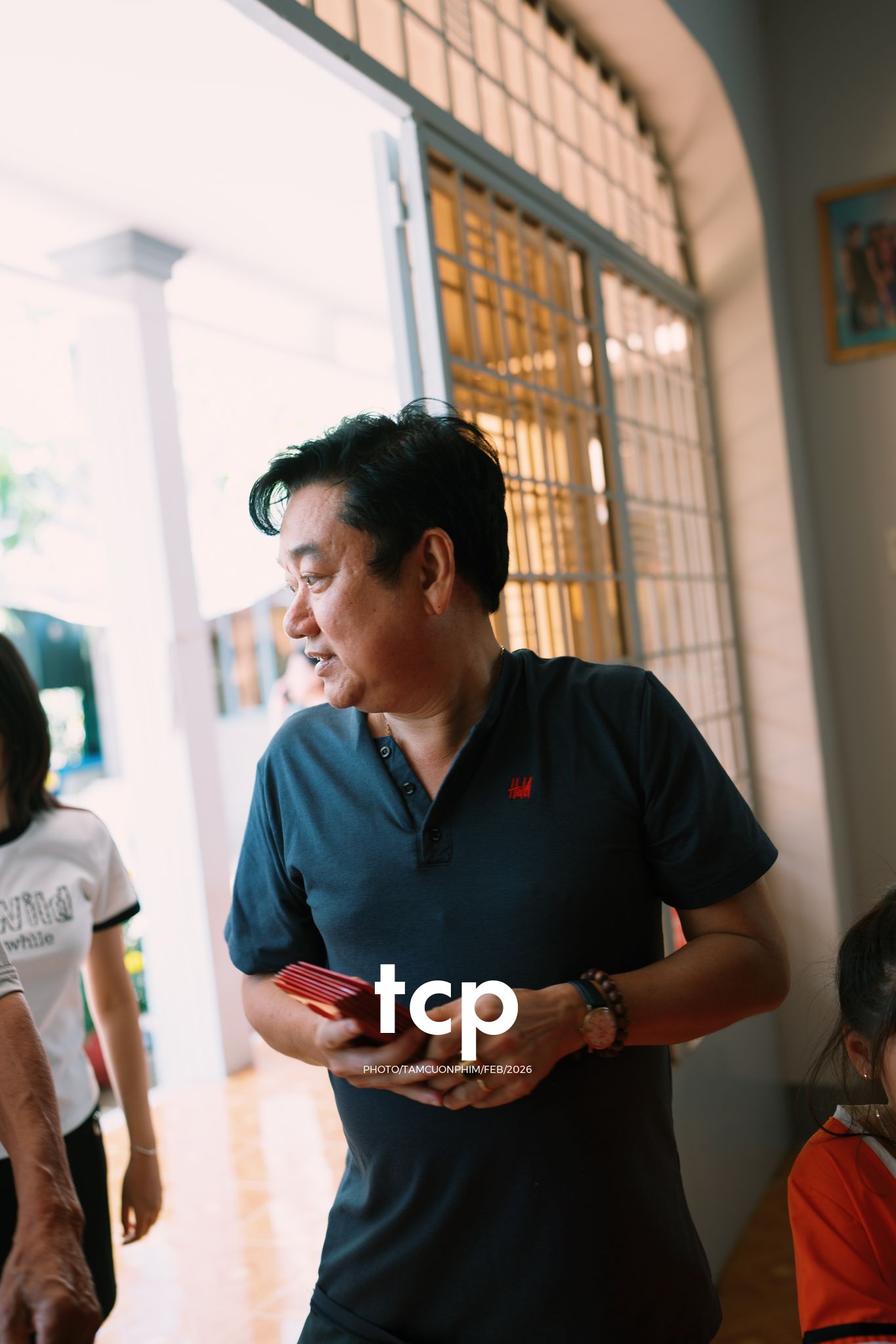 Tám Cuộn Phim - Còn gì ấm áp hơn nụ cười của cả nhà ngày đầu năm?