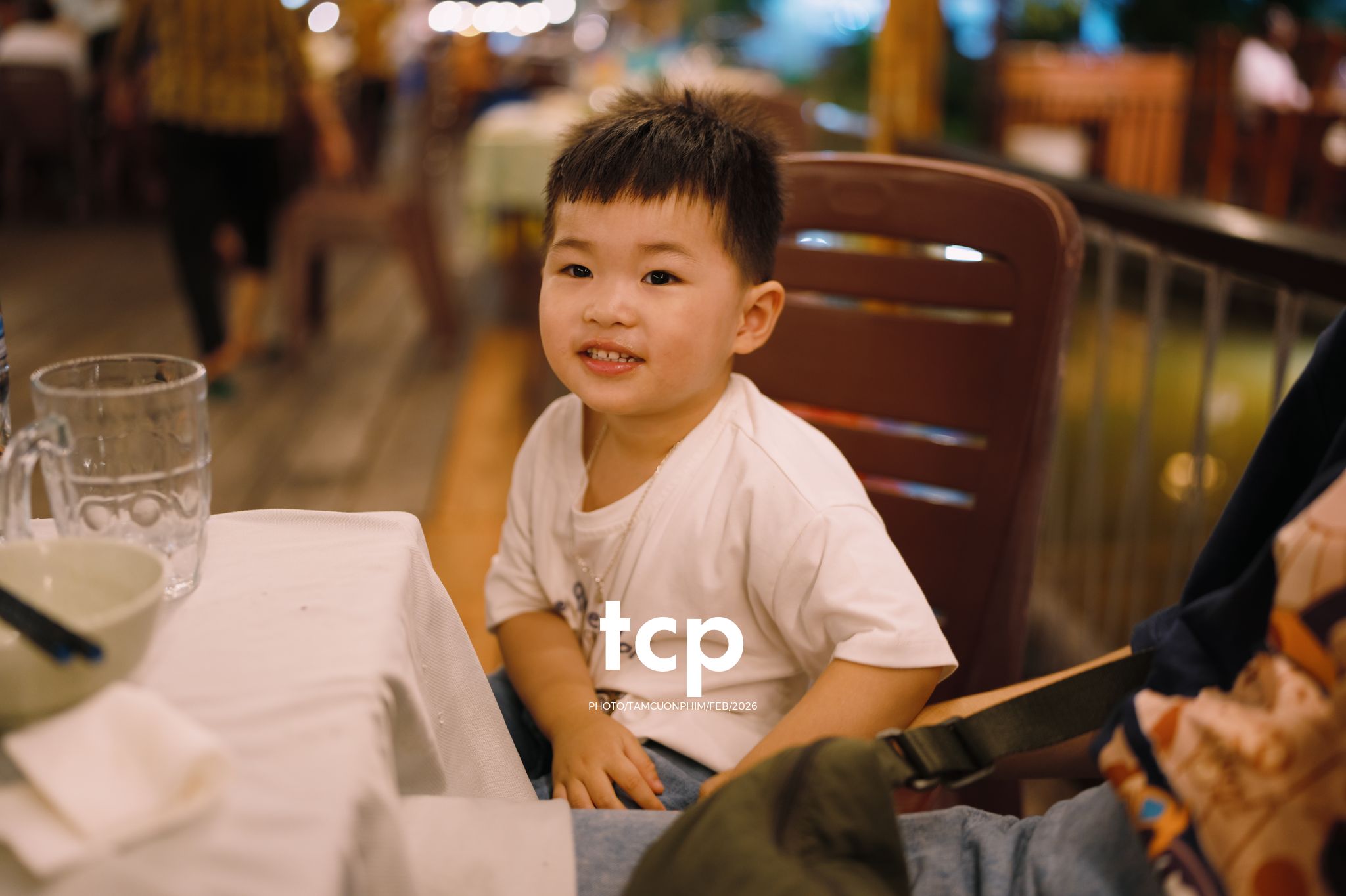 Tám Cuộn Phim - Khoảnh khắc sum vầy đầy yêu thương