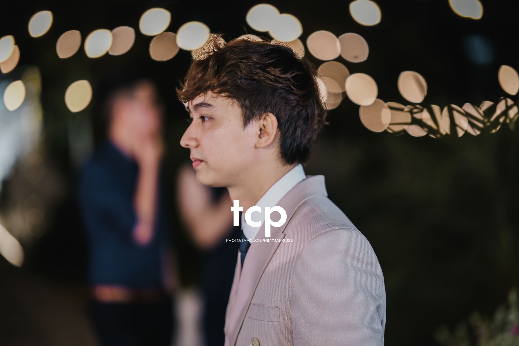 Tám Cuộn Phim - Ai mà chẳng thấy rung động trước những nụ cười hạnh phúc trong ngày trọng đại nhất đời mình chứ?