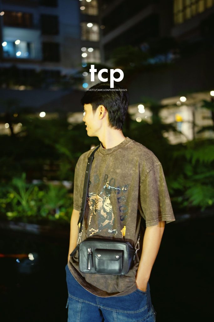 Tám Cuộn Phim - Nhịp thở đô thị về đêm