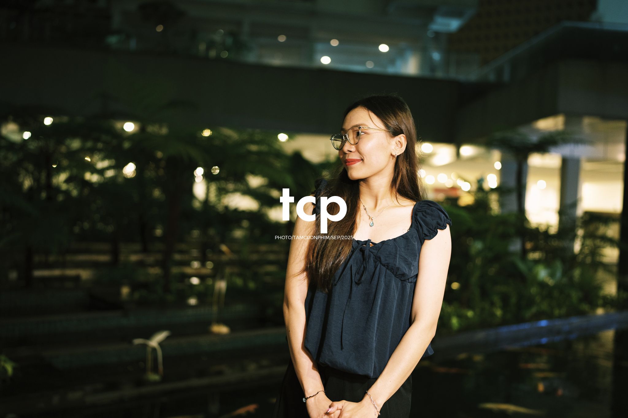 Tám Cuộn Phim - Nhịp thở đô thị về đêm