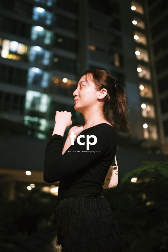 Tám Cuộn Phim - Nhịp thở đô thị về đêm