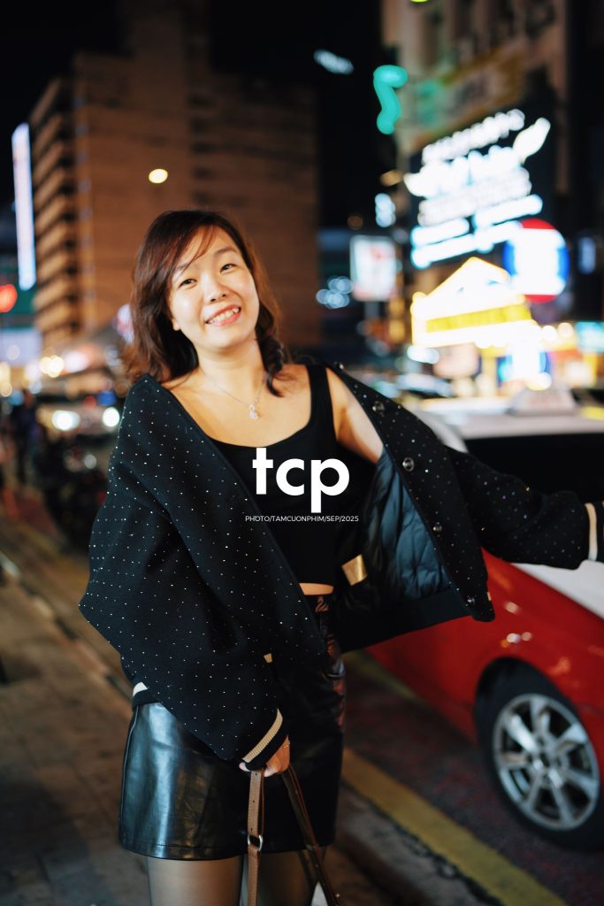 Tám Cuộn Phim - Nhịp thở đô thị về đêm