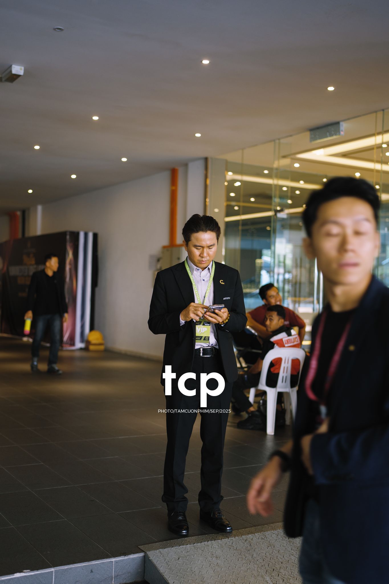 Tám Cuộn Phim - Chuyện những "chú chim di cư" ở trạm dừng chân Malaysia
