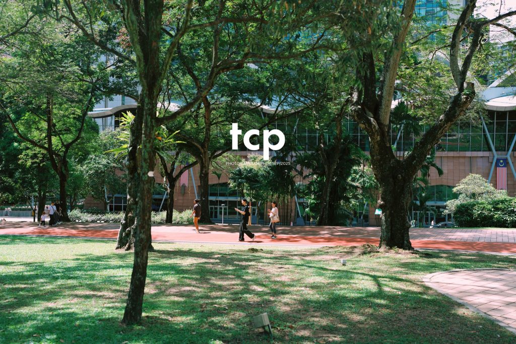 Tám Cuộn Phim - NHỊP ĐẬP ĐÔ THỊ DƯỚI TẦNG XANH