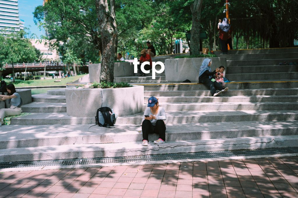 Tám Cuộn Phim - NHỊP ĐẬP ĐÔ THỊ DƯỚI TẦNG XANH