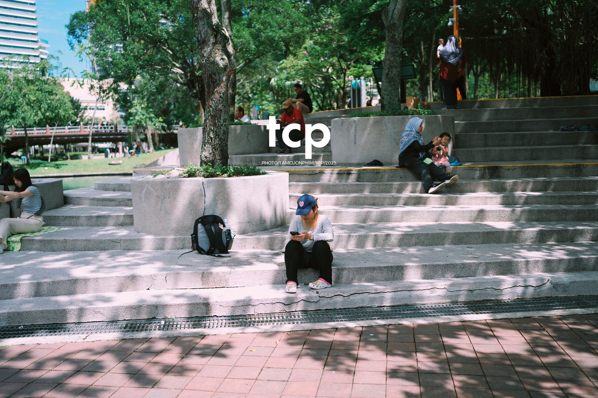 Tám Cuộn Phim - NHỊP ĐẬP ĐÔ THỊ DƯỚI TẦNG XANH