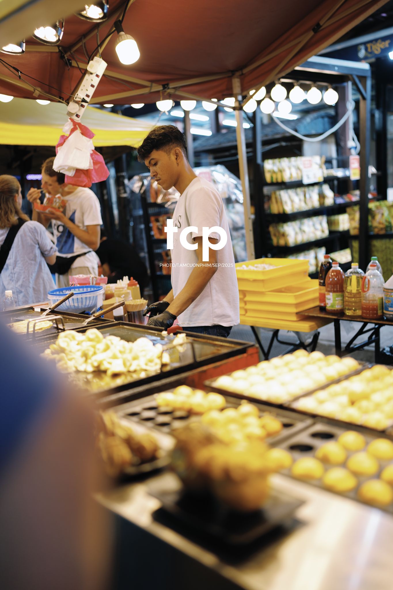 Tám Cuộn Phim - Những kết nối ngọt ngào bên bàn ăn