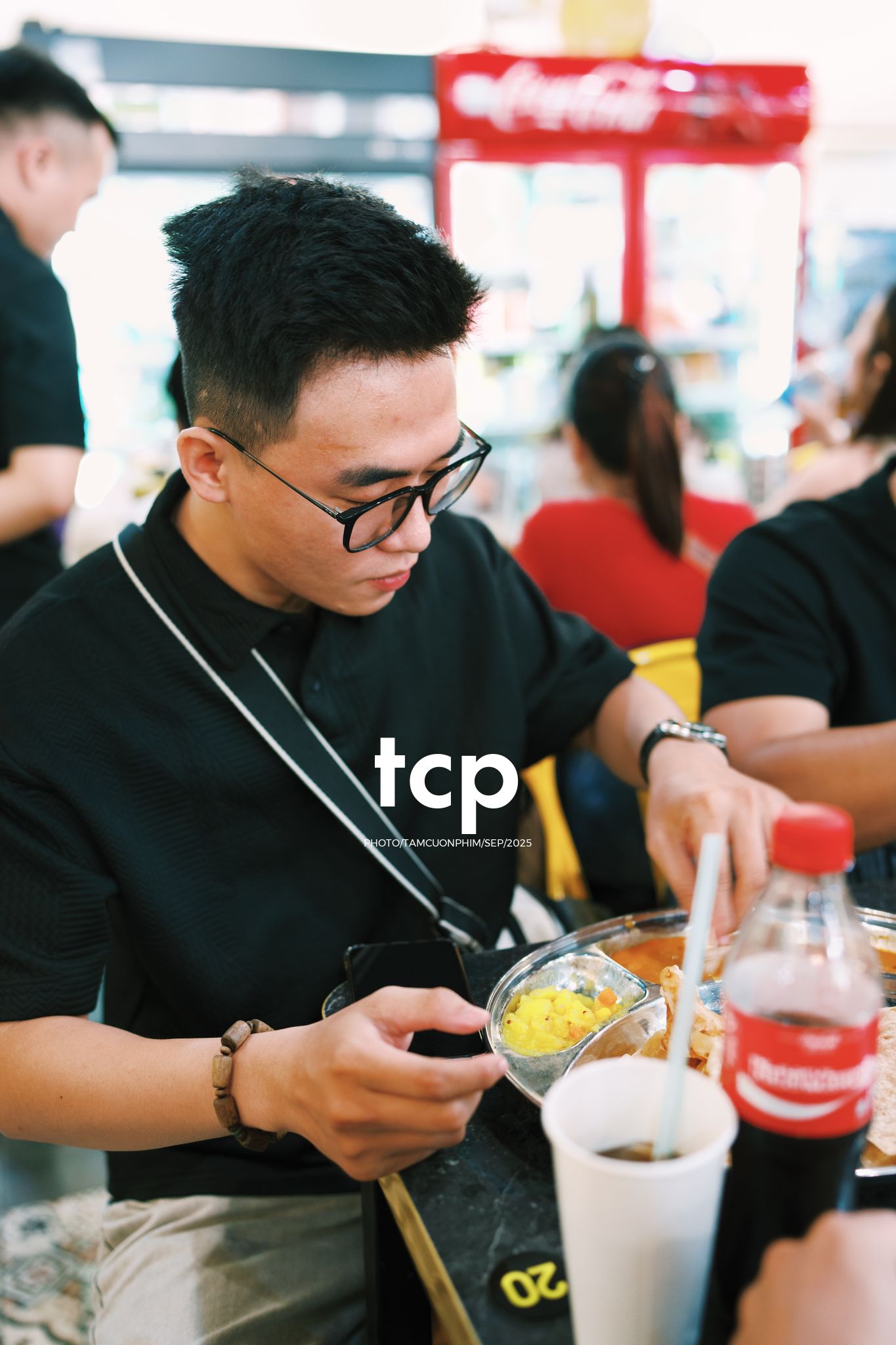 Tám Cuộn Phim - Những kết nối ngọt ngào bên bàn ăn