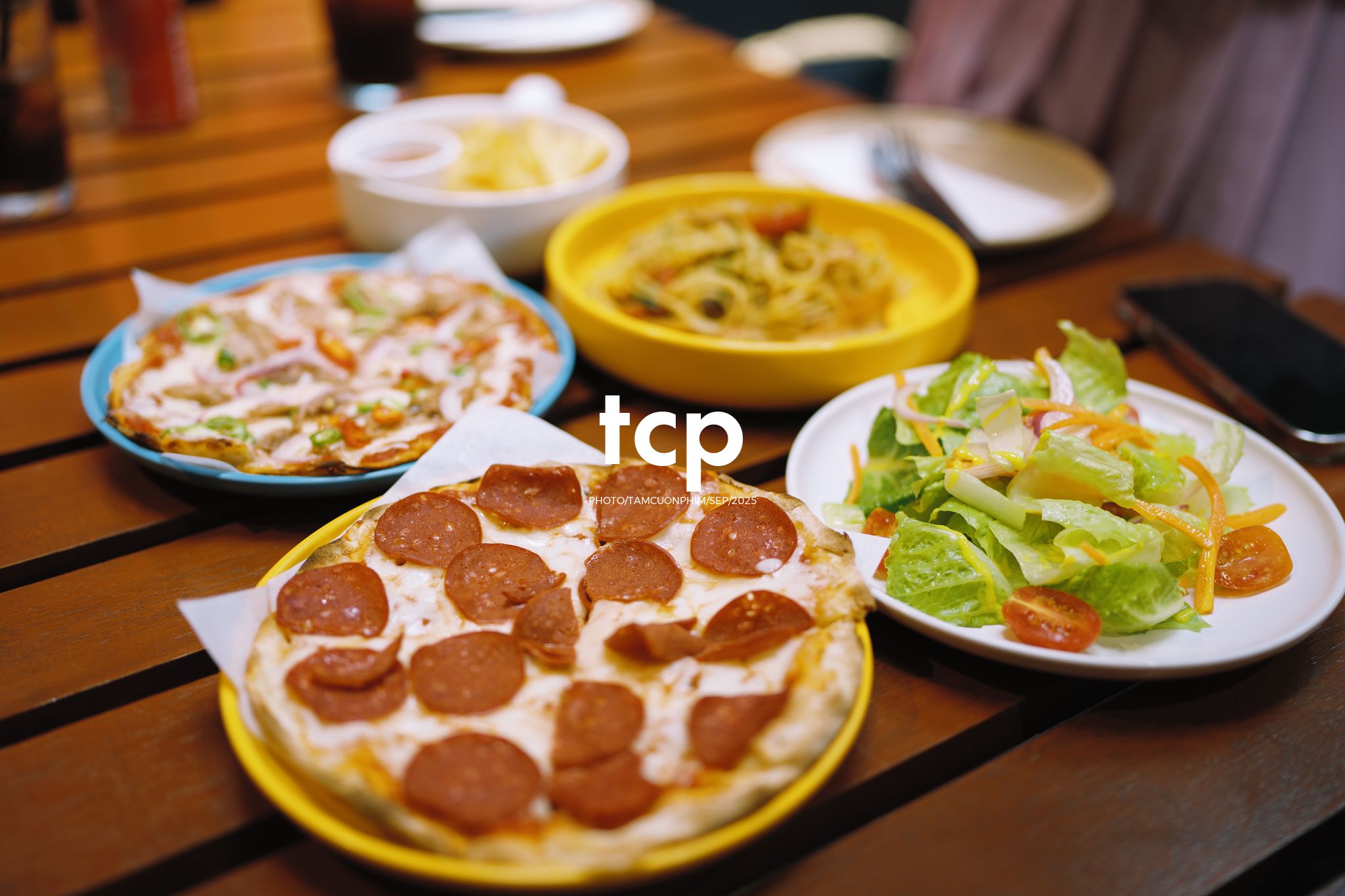 Tám Cuộn Phim - Những kết nối ngọt ngào bên bàn ăn
