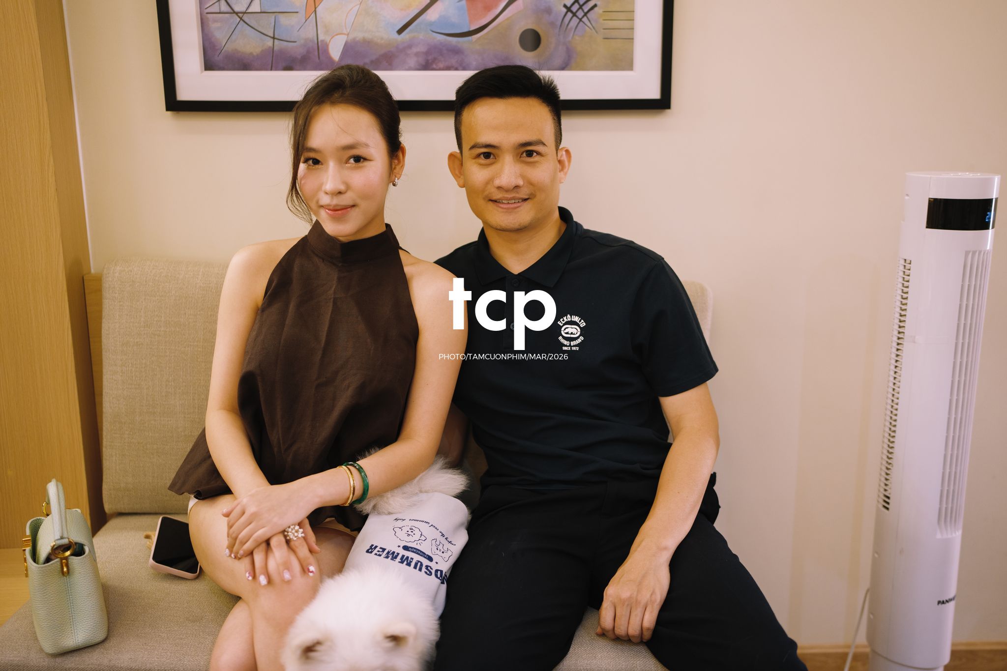 Tám Cuộn Phim - Những khoảnh khắc kết nối đầy yêu thương
