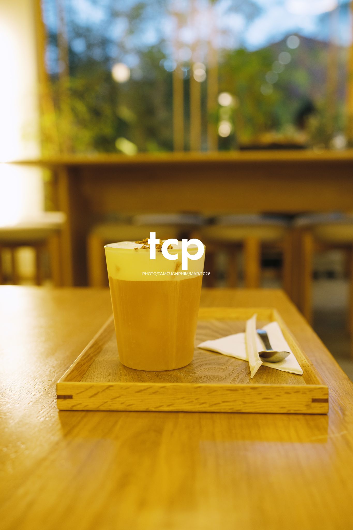 Tám Cuộn Phim - Những khoảnh khắc kết nối đầy yêu thương