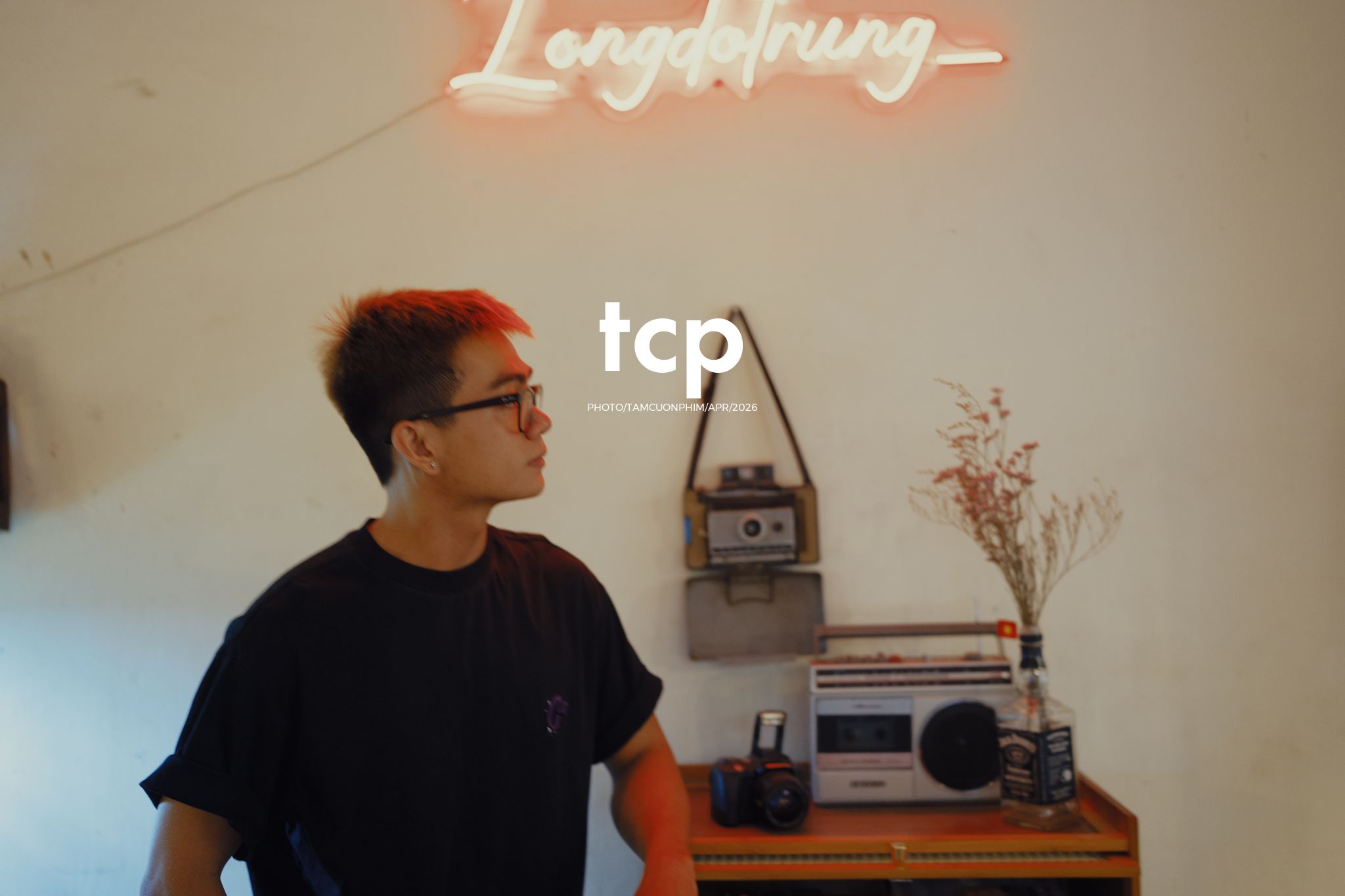 Tám Cuộn Phim - Có bao giờ bạn thấy lòng bình yên chỉ nhờ một ly cà phê chiều không?