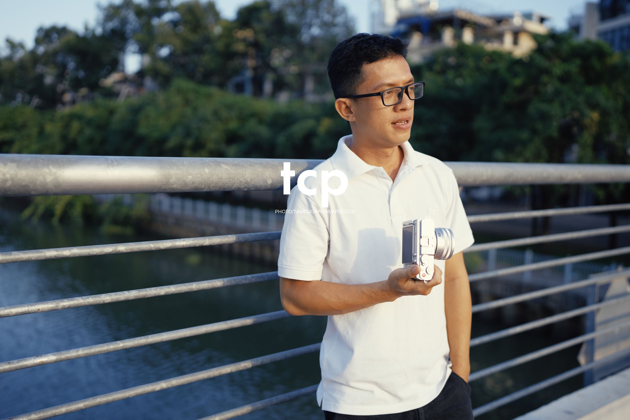 Tám Cuộn Phim - Một ngày dạo phố đầy những mảnh ghép chữa lành