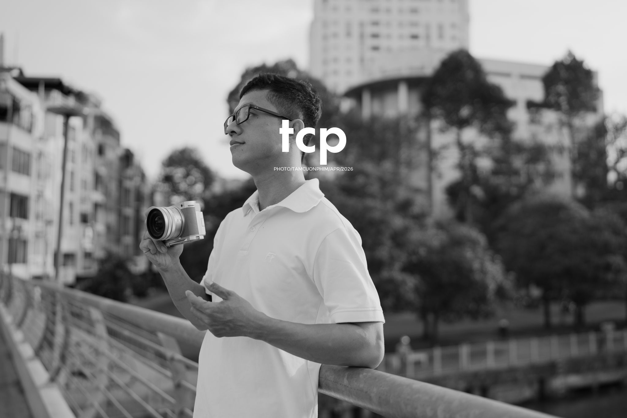Tám Cuộn Phim - Một ngày dạo phố đầy những mảnh ghép chữa lành