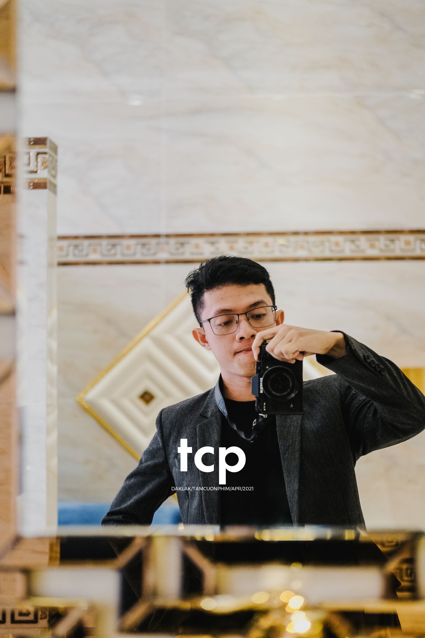 Tám Cuộn Phim - Nồi lẩu